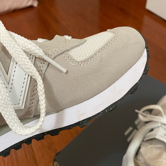 •SOLD• BNIB New Balance 547 core - Picture 2 of 5